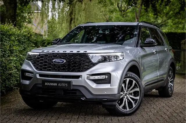 Photo 1 : Ford Explorer 2020 Hybrid