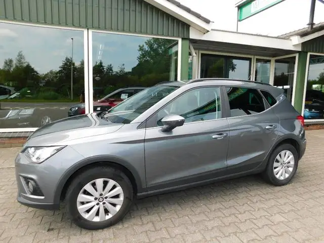 Photo 1 : Seat Arona 2018 Petrol