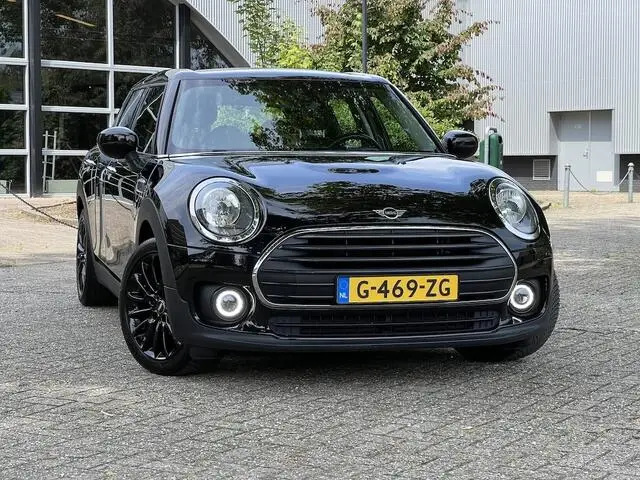 Photo 1 : Mini Clubman 2020 Essence