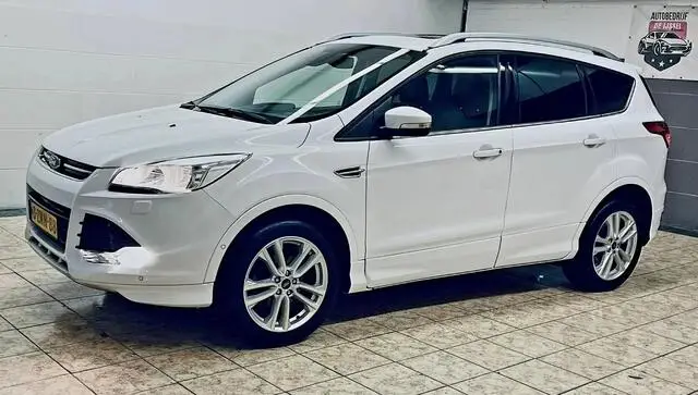 Photo 1 : Ford Kuga 2015 Essence