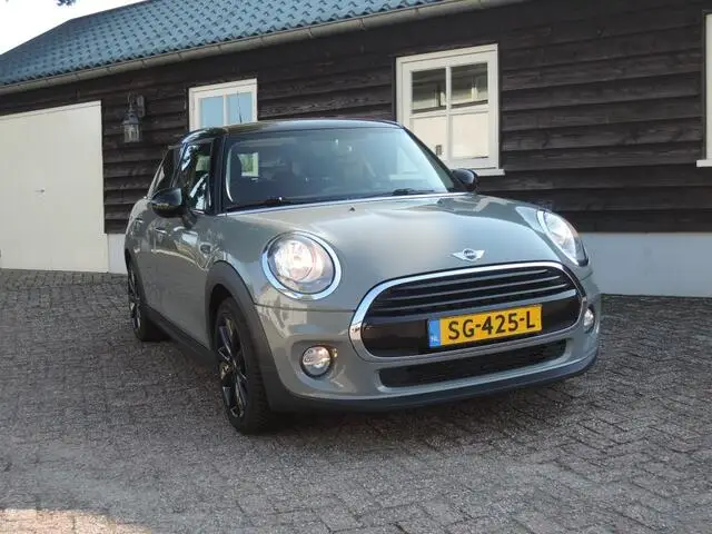 Photo 1 : Mini Cooper 2018 Petrol