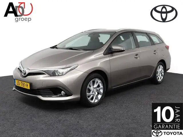 Photo 1 : Toyota Auris 2016 Petrol