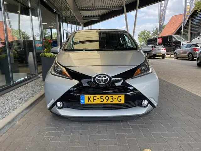 Photo 1 : Toyota Aygo 2016 Essence