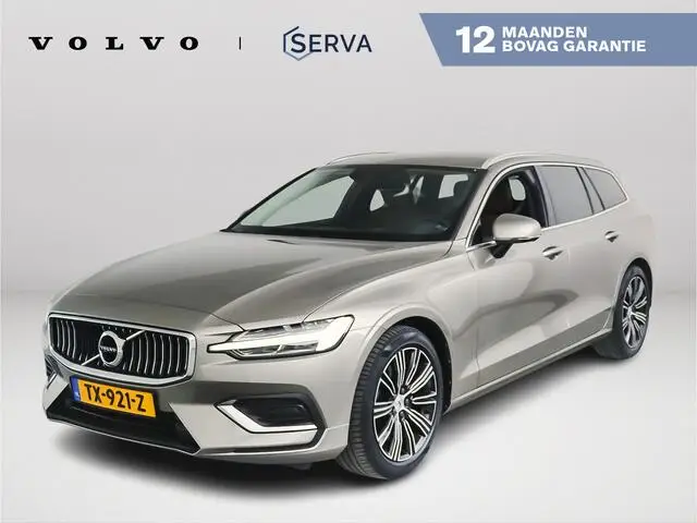 Photo 1 : Volvo V60 2018 Petrol