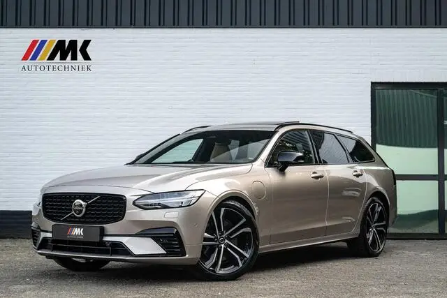 Photo 1 : Volvo V90 2023 Hybride