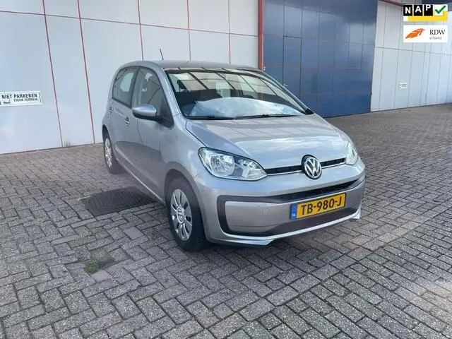 Photo 1 : Volkswagen Up! 2018 Petrol