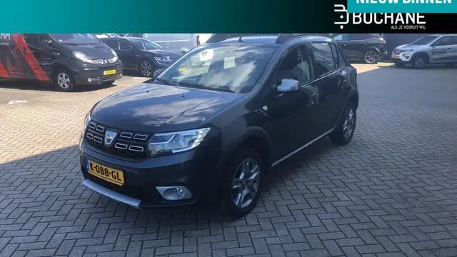 Photo 1 : Dacia Sandero 2018 Petrol