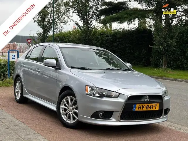 Photo 1 : Mitsubishi Lancer 2016 Essence