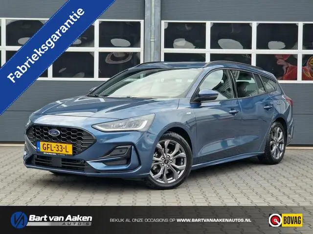 Photo 1 : Ford Focus 2023 Hybrid