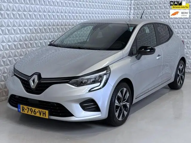 Photo 1 : Renault Clio 2022 Petrol