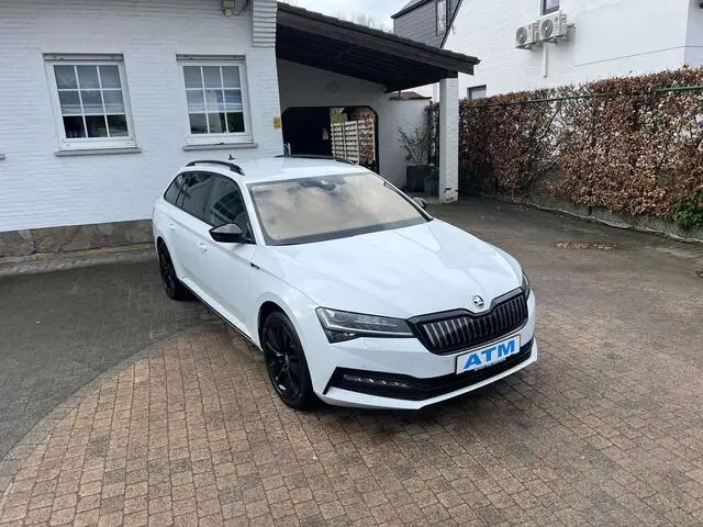 Photo 1 : Skoda Superb 2020 Non renseigné