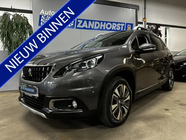 Photo 1 : Peugeot 2008 2018 Petrol