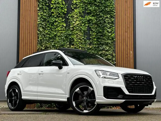 Photo 1 : Audi Q2 2017 Essence