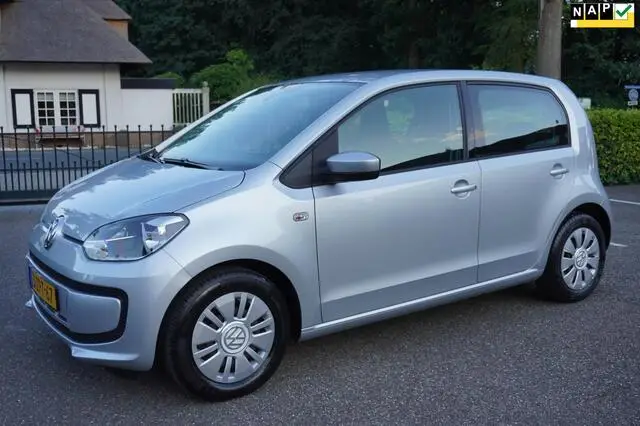 Photo 1 : Volkswagen Up! 2015 Petrol