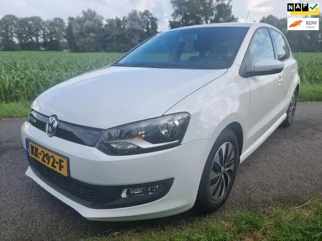 Photo 1 : Volkswagen Polo 2016 Petrol