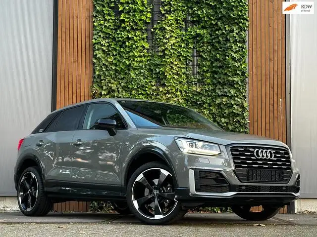 Photo 1 : Audi Q2 2017 Essence