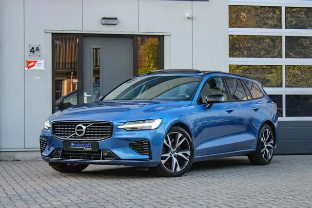 Photo 1 : Volvo V60 2019 Hybrid