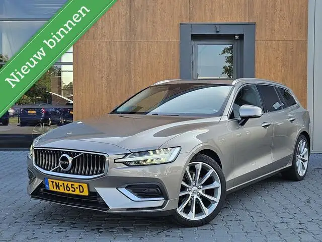 Photo 1 : Volvo V60 2018 Diesel