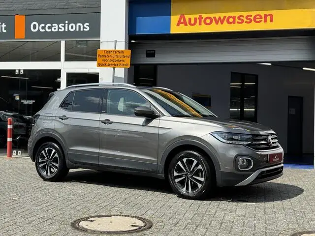 Photo 1 : Volkswagen T-cross 2021 Essence