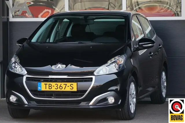 Photo 1 : Peugeot 208 2018 Essence