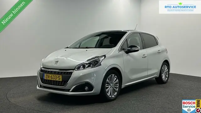 Photo 1 : Peugeot 208 2019 Essence