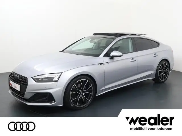 Photo 1 : Audi A5 2021 Essence