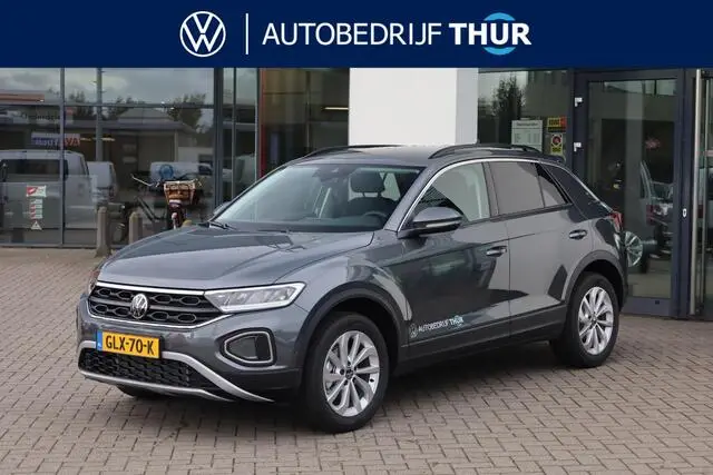 Photo 1 : Volkswagen T-roc 2024 Petrol