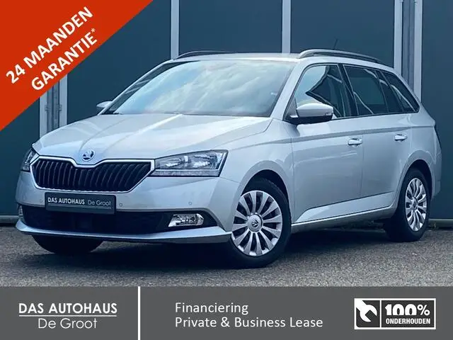 Photo 1 : Skoda Fabia 2021 Petrol