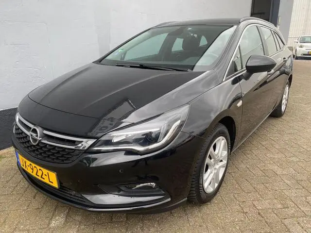 Photo 1 : Opel Astra 2016 Petrol