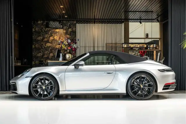 Photo 1 : Porsche 911 2019 Petrol