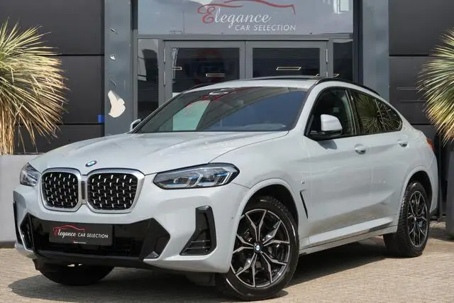 Photo 1 : Bmw X4 2023 Essence