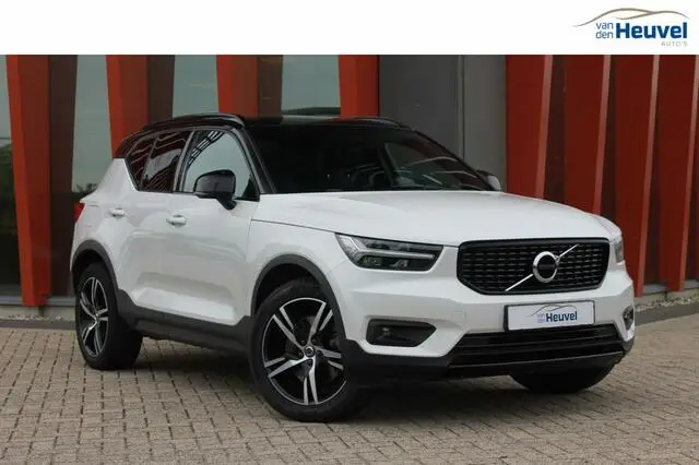 Photo 1 : Volvo Xc40 2021 Hybride