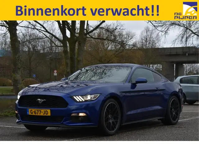 Photo 1 : Ford Mustang 2016 Petrol