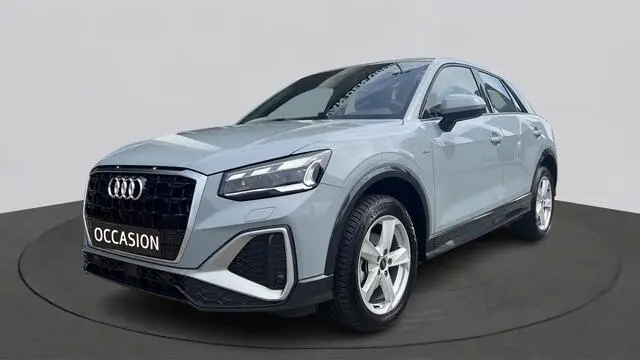 Photo 1 : Audi Q2 2023 Petrol