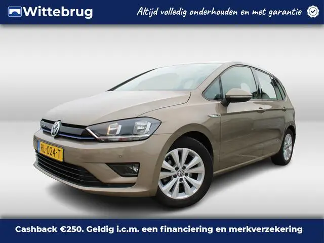 Photo 1 : Volkswagen Golf 2018 Petrol