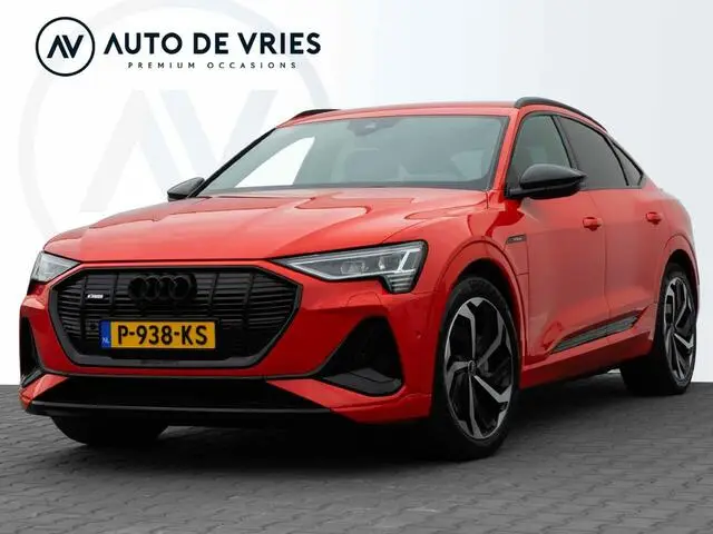 Photo 1 : Audi E-tron 2021 Électrique