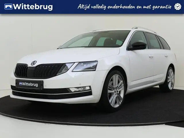 Photo 1 : Skoda Octavia 2019 Petrol