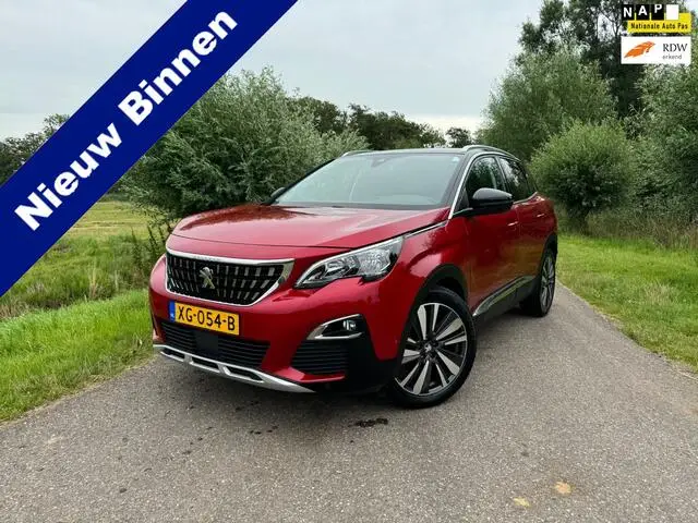 Photo 1 : Peugeot 3008 2018 Petrol