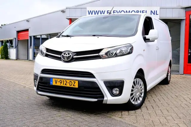 Photo 1 : Toyota Proace 2017 Diesel