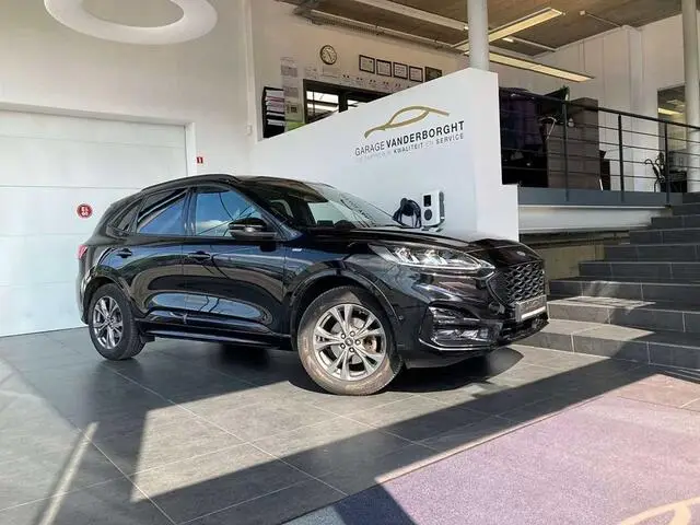 Photo 1 : Ford Kuga 2021 Essence