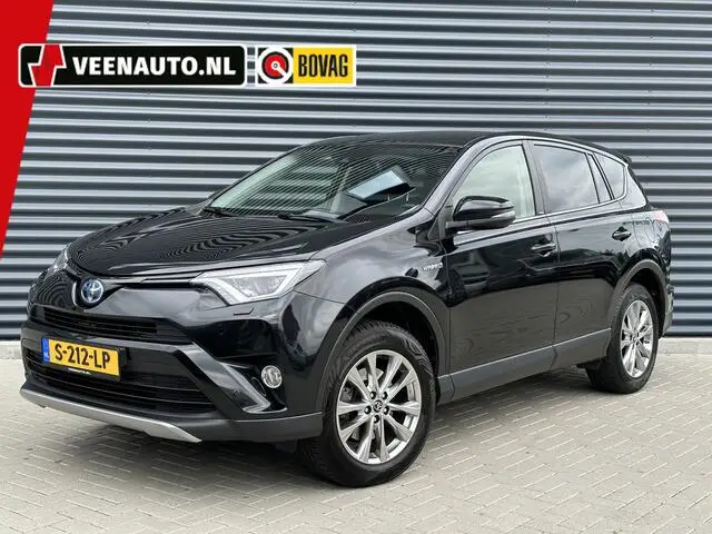 Photo 1 : Toyota Rav4 2017 Hybrid