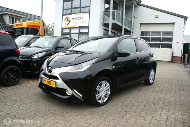 Photo 1 : Toyota Aygo 2017 Petrol