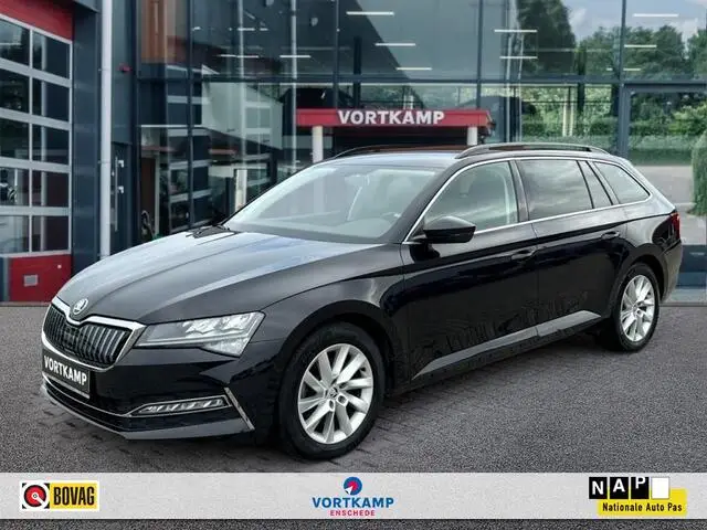 Photo 1 : Skoda Superb 2021 Hybrid