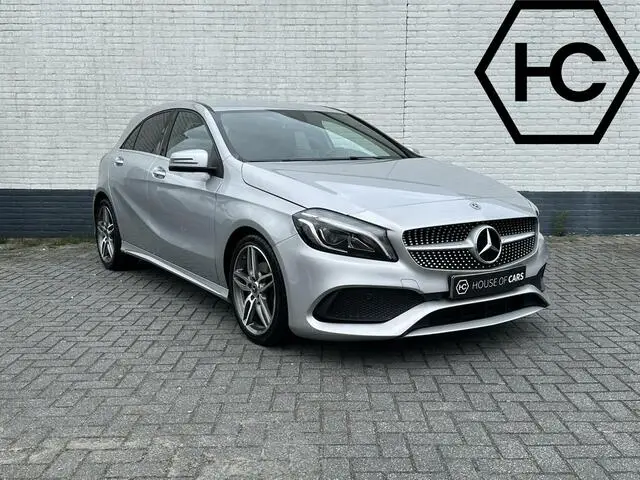 Photo 1 : Mercedes-benz Classe A 2017 Petrol