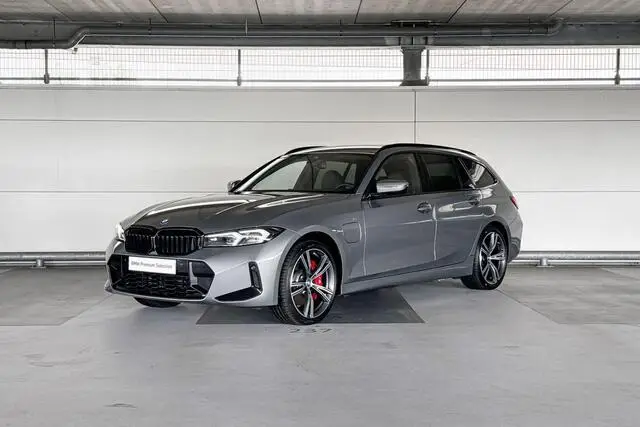 Photo 1 : Bmw Serie 3 2023 Hybrid