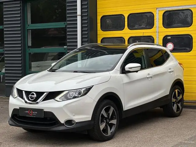 Photo 1 : Nissan Qashqai 2016 Petrol