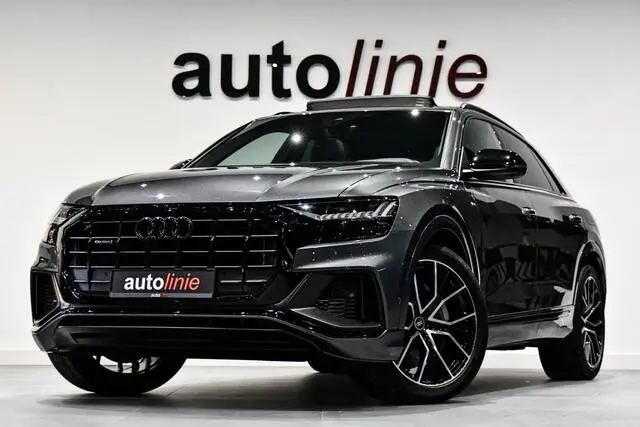 Photo 1 : Audi Q8 2021 Hybride