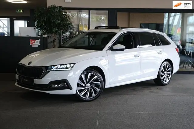 Photo 1 : Skoda Octavia 2021 Hybrid