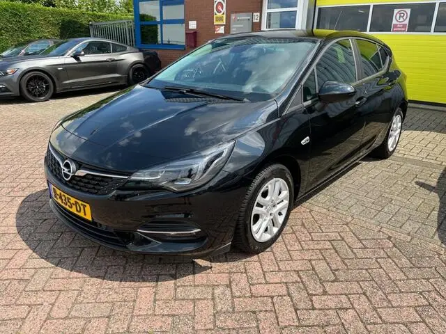 Photo 1 : Opel Astra 2022 Essence