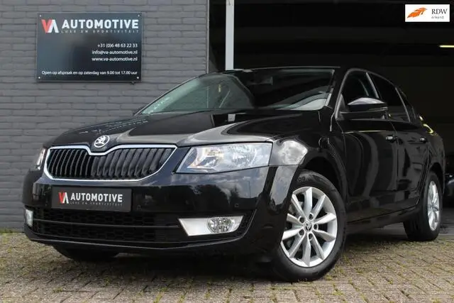 Photo 1 : Skoda Octavia 2015 Petrol